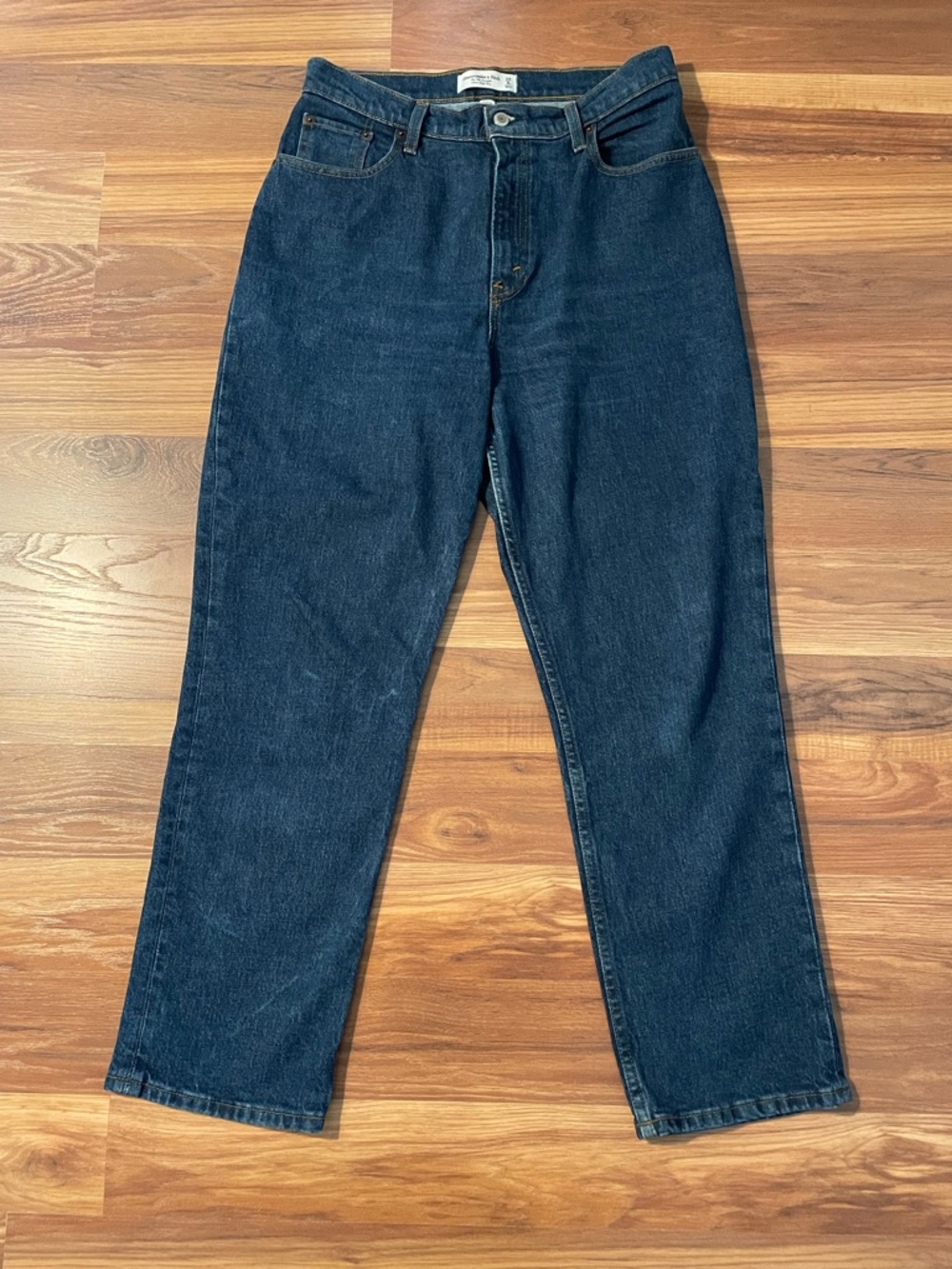 Abercrombie and Fitch The 90s Ultra High Rise Curve Love Jeans | women's 29/8s